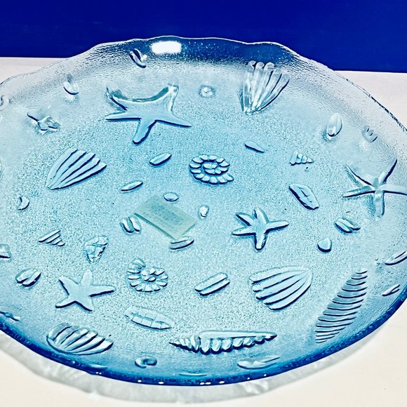 NEW… Set of Two [2] Glass Sea Shell Plates, by Beachcombers, 11.25” Approximate - Picture 3 of 16